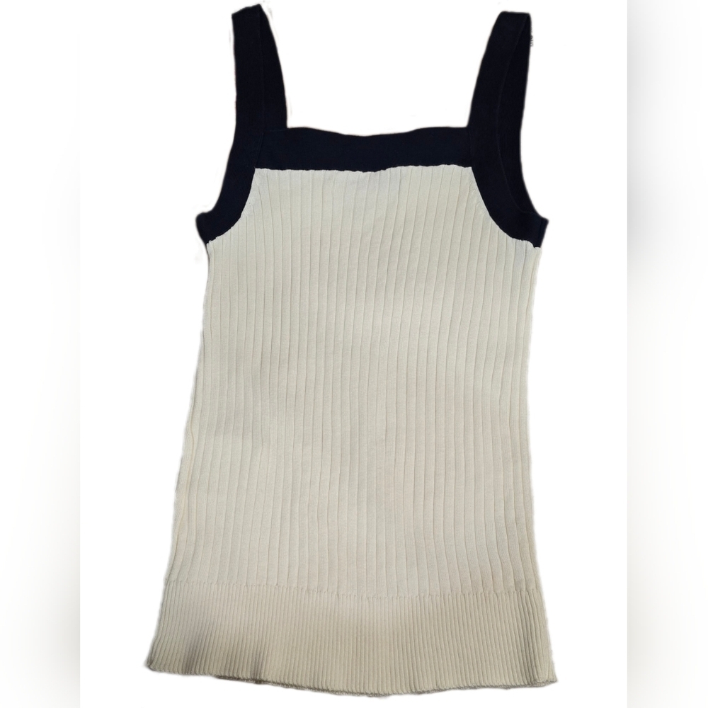 Old Navy, Size Small, Ribbed Sleeveless Squareneck Top - Picture 9 of 9